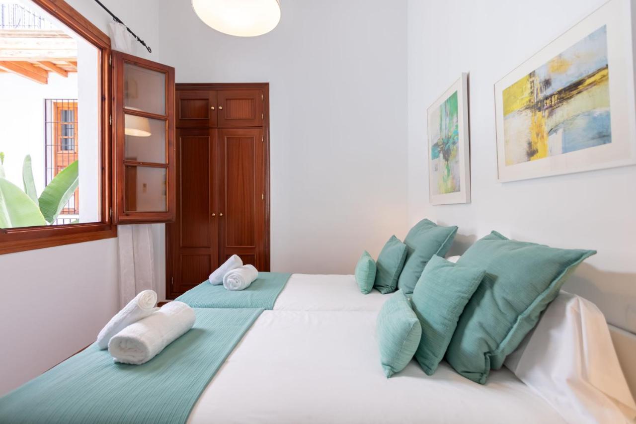 Abades Giralda Deluxe By Valcambre Apartment Seville Ngoại thất bức ảnh